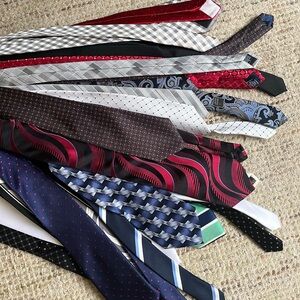 20 ASSORTED MENS TIES